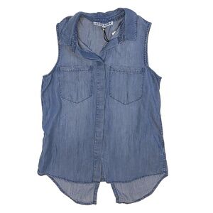 Lola River Women Size S Blue Chambray Button Up Sleeveless Open Tails Shirt NWT